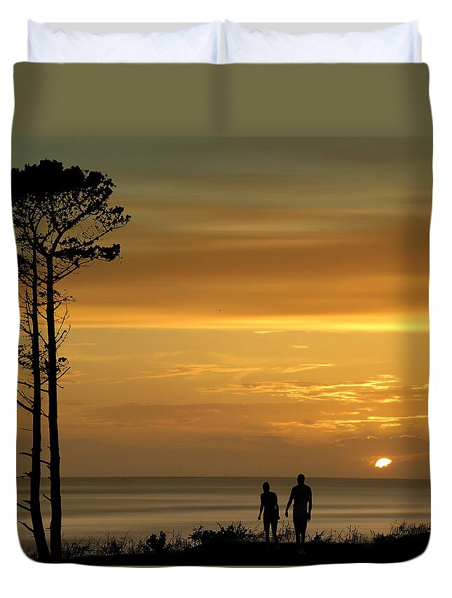 Man Duvet Cover featuring the photograph 4171 by Peter Holme III