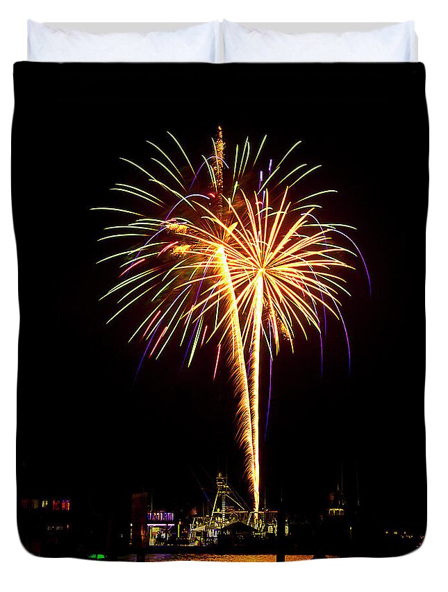 Fireworks Duvet Cover featuring the photograph 4th of July Fireworks by Bill Barber