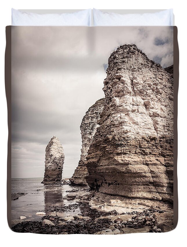Cliffs Duvet Cover featuring the photograph Flamborough Head, North Yorkshire, UK #9 by Mariusz Talarek