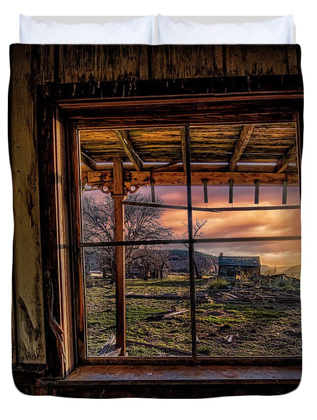 Ghost Town Duvet Cover featuring the photograph A Barn View by Michael Ash