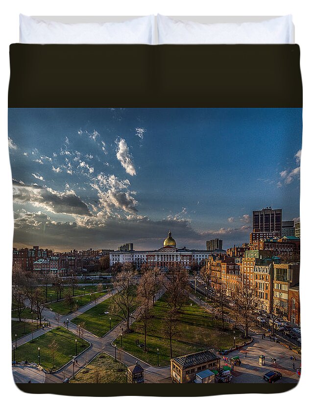 Boston Duvet Cover featuring the photograph A Common sunset by Bryan Xavier