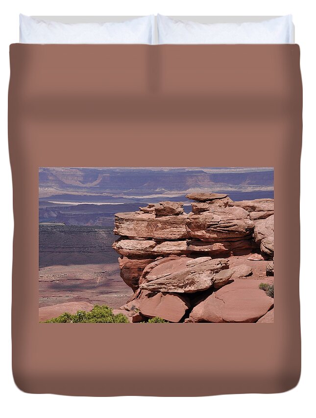 Canyonlands National Park Duvet Cover featuring the photograph A Pile of Rocks by Frank Madia