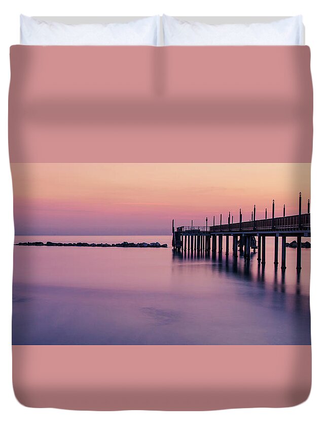 Sea Duvet Cover featuring the photograph A sunrise dream by AM FineArtPrints