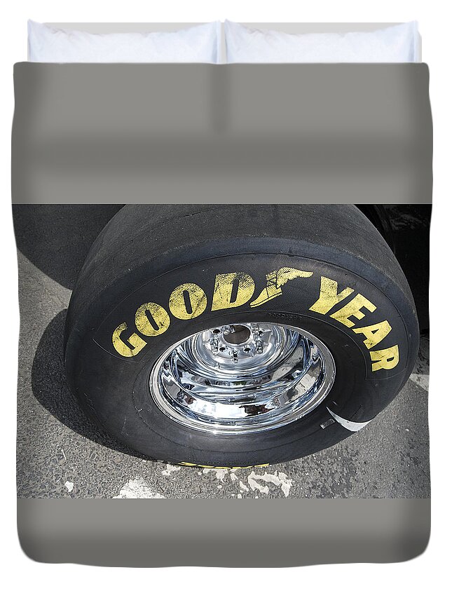 Car Duvet Cover featuring the photograph a very Good Year by Doug Davidson