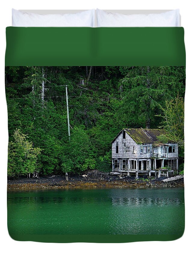 Abandoned House Duvet Cover featuring the photograph Abandoned dreams by Inge Riis McDonald