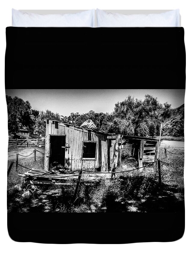 California Duvet Cover featuring the photograph Abandoned Shed by Pamela Newcomb