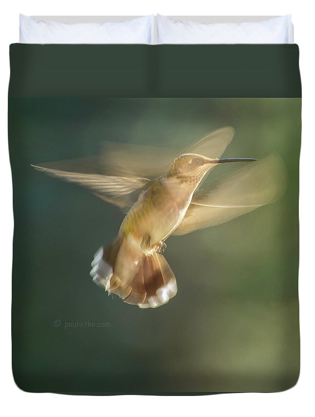 Hummingbirds Duvet Cover featuring the photograph Aerial Dancing.... by Paul Vitko