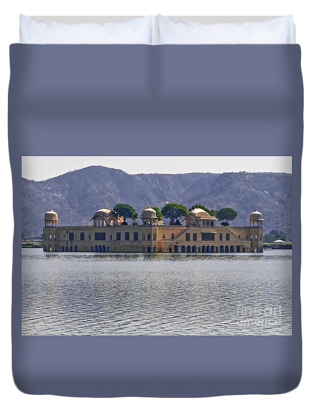 Jal Mahal Duvet Cover featuring the photograph Afternoon. February. Jal Mahal. by Elena Perelman