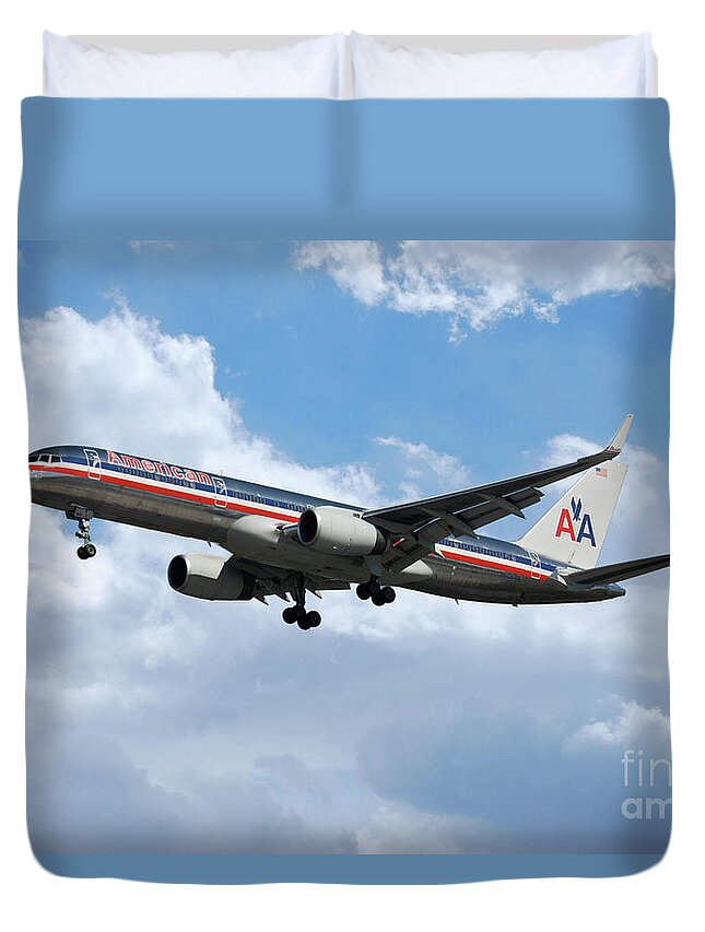 Boeing Duvet Cover featuring the digital art American Airlines Boeing 757 by Airpower Art