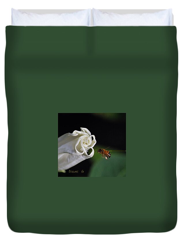 Angel Trumpet Duvet Cover featuring the photograph Angel Trumpet by Diane Giurco