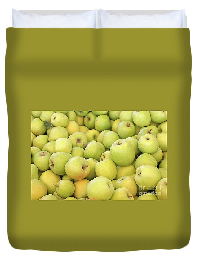  Agricultural Fair Duvet Cover featuring the photograph Apples by Bruce Block