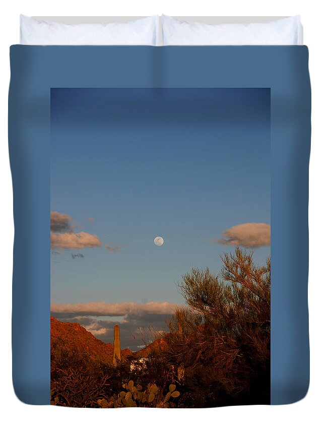 Arizona Duvet Cover featuring the photograph Arizona Moon II by Susanne Van Hulst