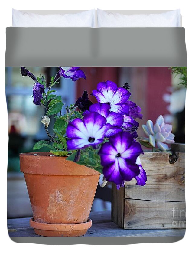 Flowers Duvet Cover featuring the photograph Artfully by Merle Grenz