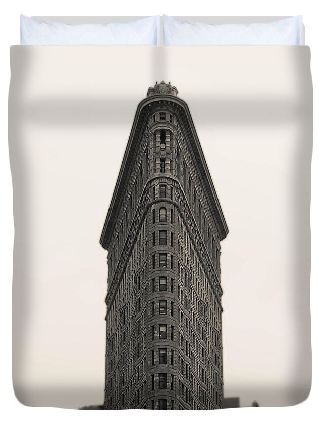 Flatiron Duvet Cover featuring the photograph Flatiron Building - NYC by Nicklas Gustafsson