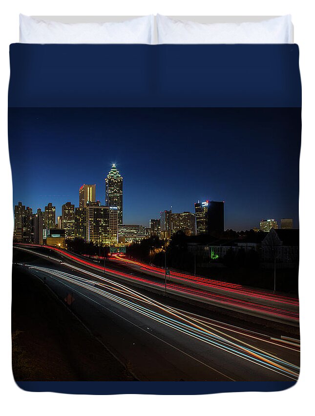 Atlanta Duvet Cover featuring the photograph Atlanta Skyline 2 by Kenny Thomas