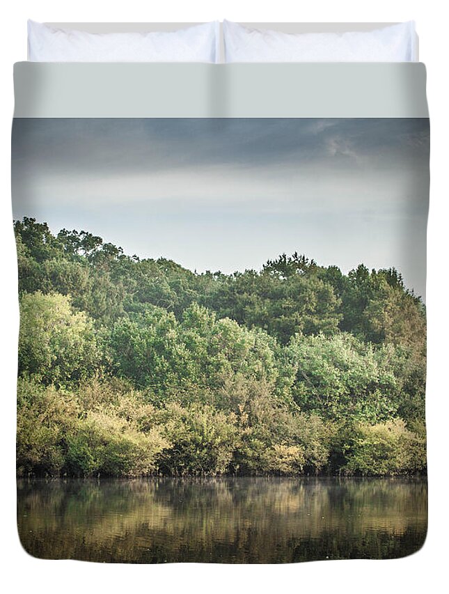 Apalachicola River Duvet Cover featuring the photograph Autumn Has Begun by Debra Forand