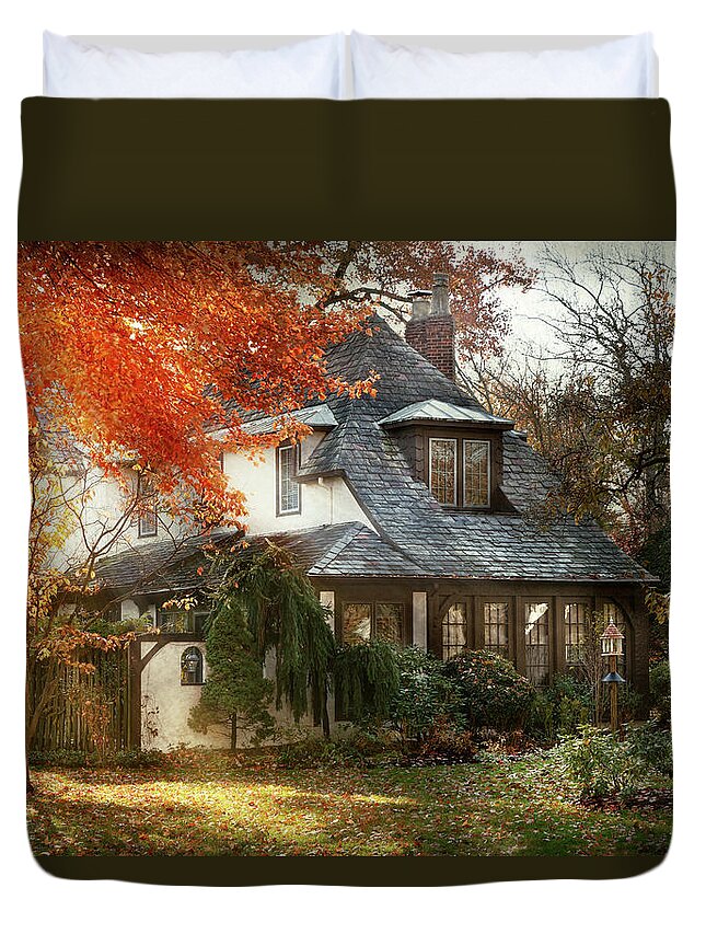 Cottage Duvet Cover featuring the photograph Autumn - In every fairy tale by Mike Savad