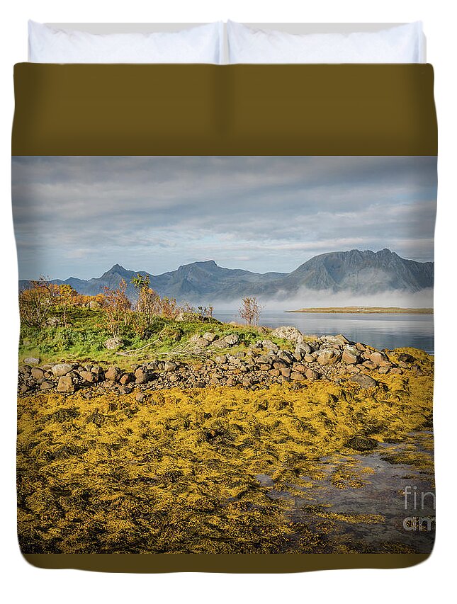 Autumn Duvet Cover featuring the photograph Autumn Morning by Eva Lechner