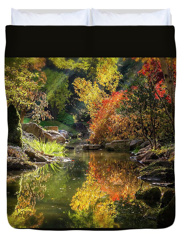 5dmkiv Duvet Cover featuring the photograph Autumn Reflections by Mark Mille