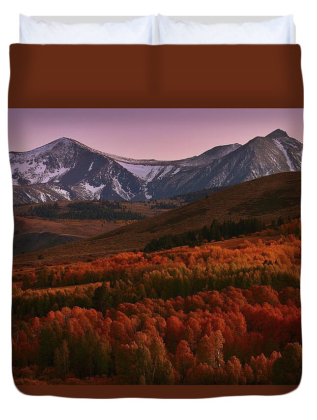 Fall Duvet Cover featuring the photograph Autumn sunset at Conway Summit in the Eastern Sierras by Jetson Nguyen