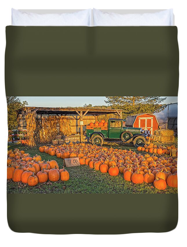 Magic Hour Duvet Cover featuring the photograph Autumnal Sunrise At Roe's by Angelo Marcialis