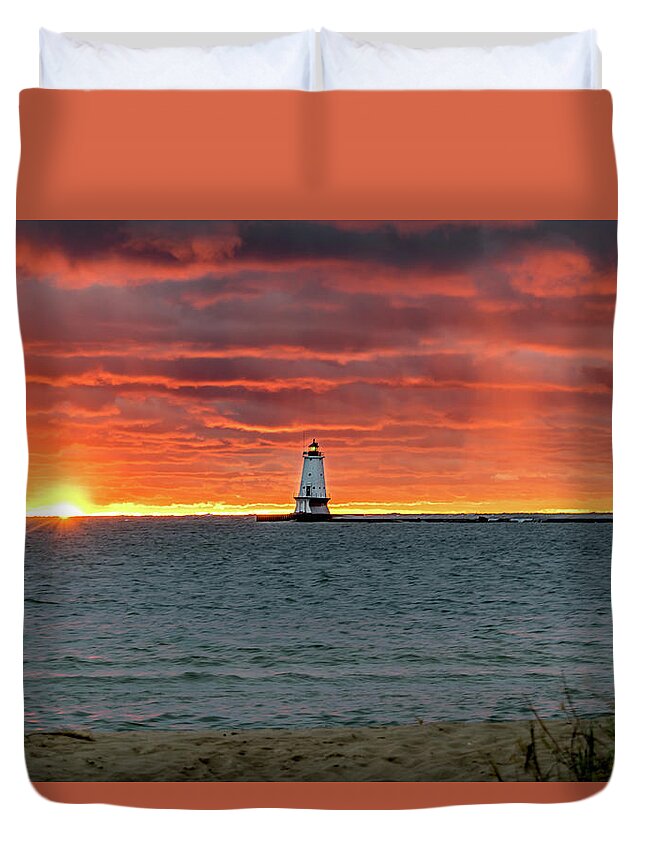 Ludington Mi Duvet Cover featuring the photograph Awesome Sunset with Lighthouse by Lester Plank