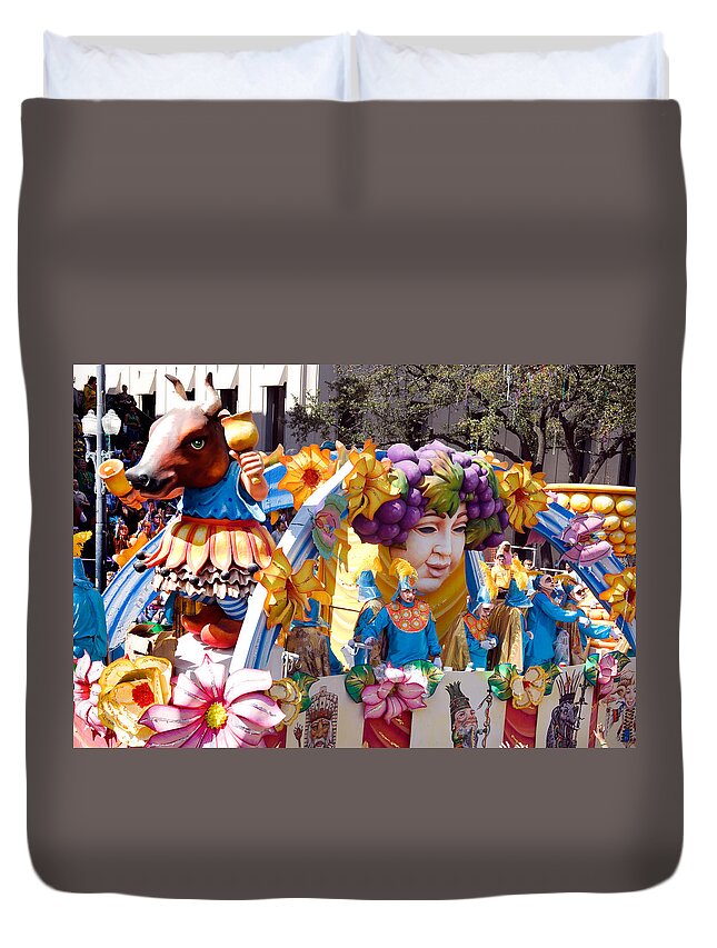 Fat-tuesday Duvet Cover featuring the photograph Bacchus Mardis Gras Float by Carol M Highsmith