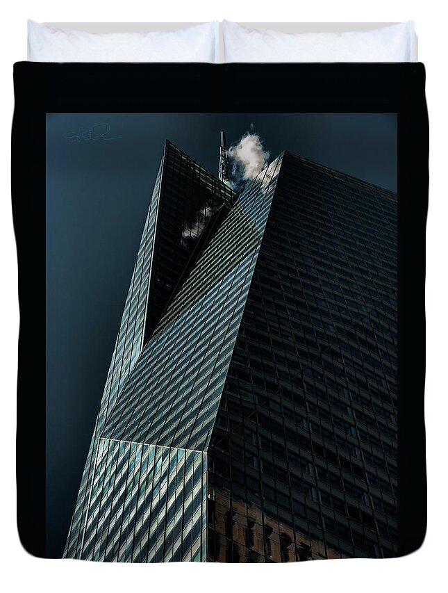 Midtown Duvet Cover featuring the photograph Bank of America 5th Ave by S Paul Sahm