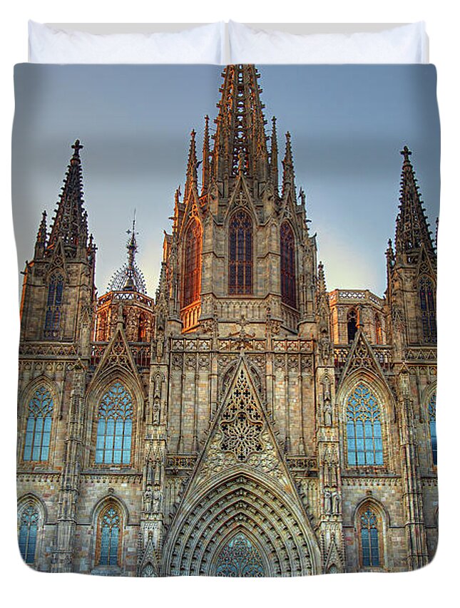 Barcelona Duvet Cover featuring the photograph Barcelona Cathedral by Peter Kennett