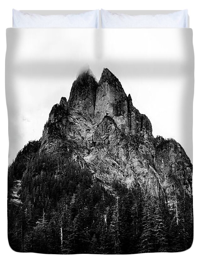 Epic Duvet Cover featuring the photograph Baring Mountain by Pelo Blanco Photo