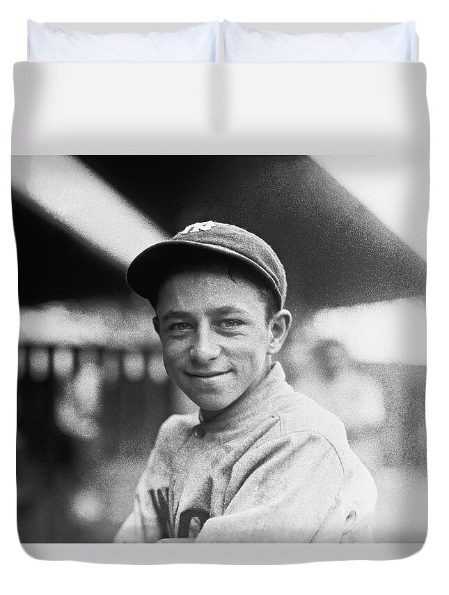 1 Person Duvet Cover featuring the photograph Baseball Mascot Eddie Bennett by Underwood Archives