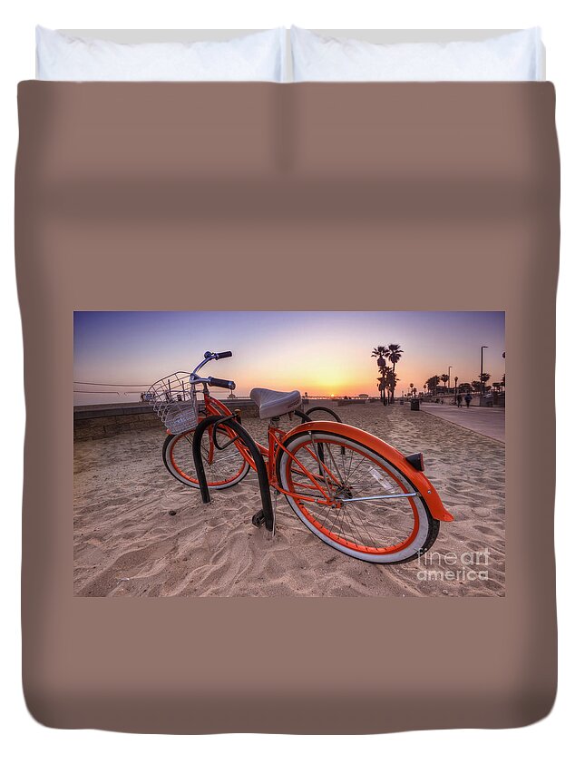 Yhun Suarez Duvet Cover featuring the photograph Beach Bike by Yhun Suarez
