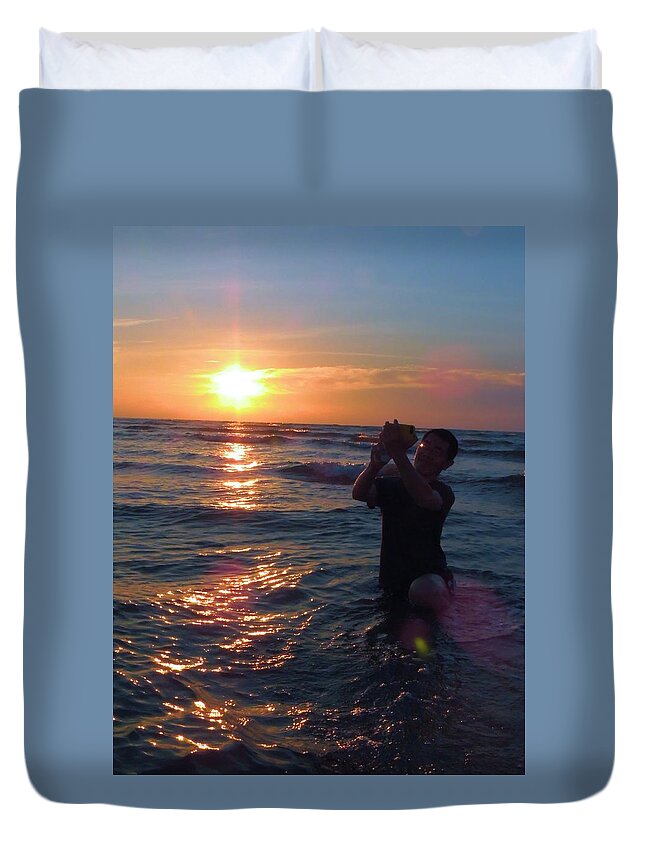 Selfie Duvet Cover featuring the photograph Beauty and the Selfiefish by Vincent Green