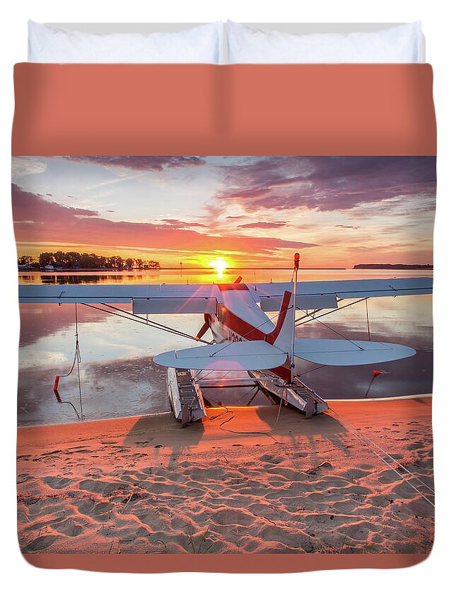 Seaplane Duvet Cover featuring the photograph Bend the Throttle by Lee and Michael Beek