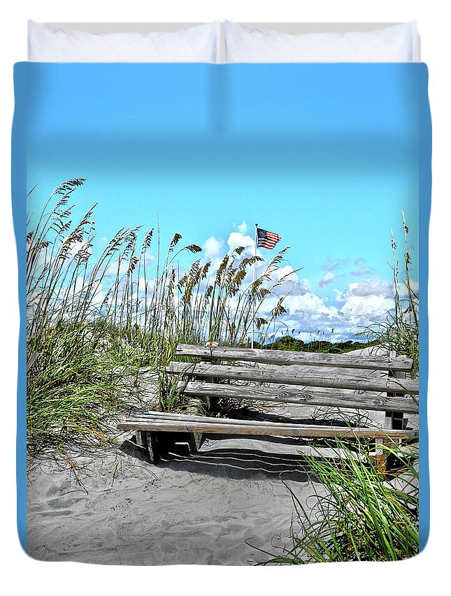 Sunset Duvet Cover featuring the photograph Best seat in the house by Rod Farrell