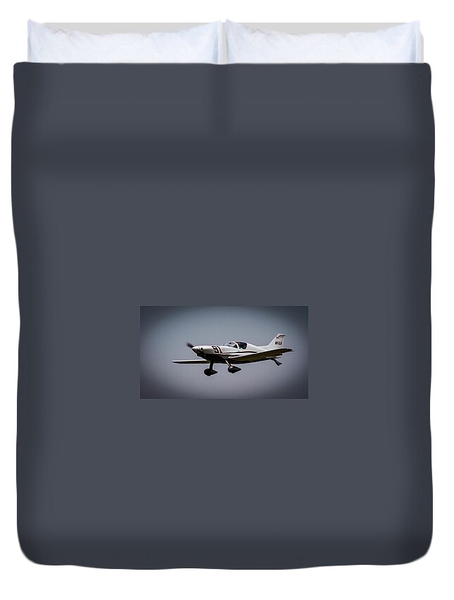 Big Muddy Air Race Duvet Cover featuring the photograph Big Muddy Air Race number 91 by Jeff Kurtz