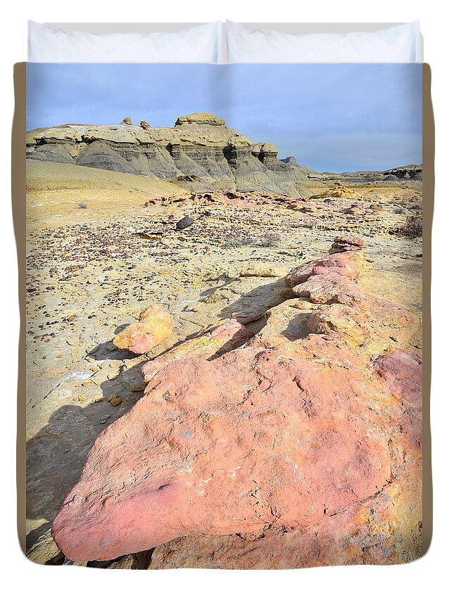 Luna Mesa Duvet Cover featuring the photograph Big Red Toe by Ray Mathis