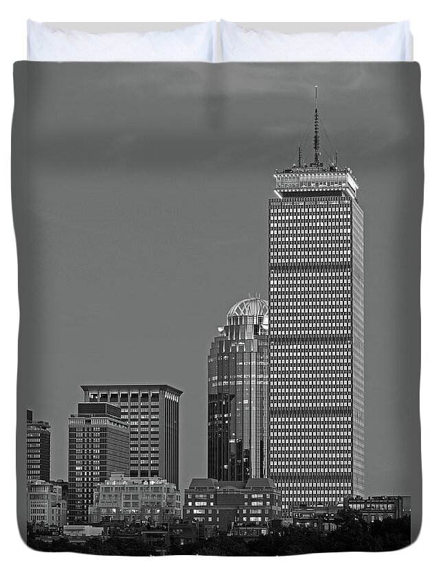 Black And White Boston By Night Duvet Cover featuring the photograph Black And White Boston By Night by Juergen Roth