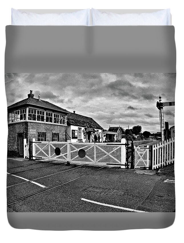 Railways Duvet Cover featuring the photograph Blue Anchor Crossing by Richard Denyer
