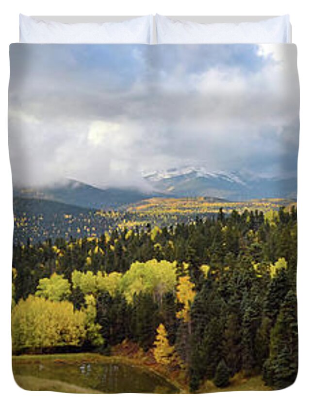 Red River Duvet Cover featuring the photograph Bobcat Vista by Ron Weathers