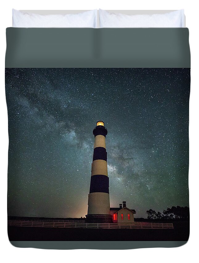 Bodie Duvet Cover featuring the photograph Bodie lighthouse and Milky Way by Jack Nevitt