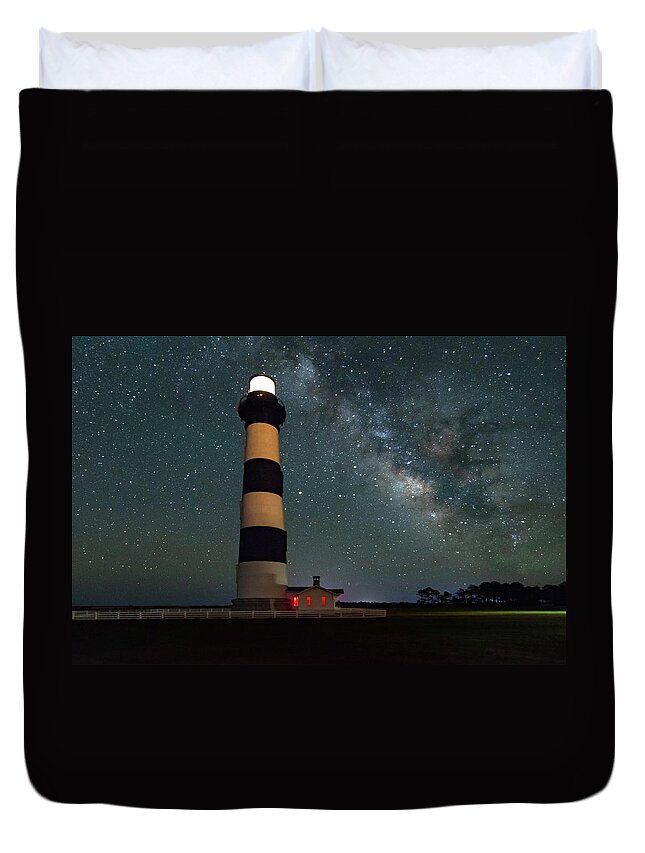 Bodie Lighthouse Duvet Cover featuring the photograph Bodie Lighthouse Milky Way by Norma Brandsberg