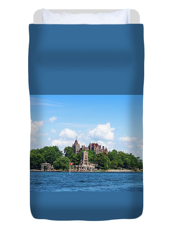 Islands Duvet Cover featuring the photograph Boldt Castle In Thousand Islands, New York by Les Palenik