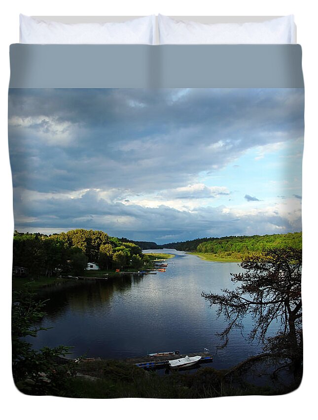 Key River Duvet Cover featuring the photograph Breaking Through by Debbie Oppermann