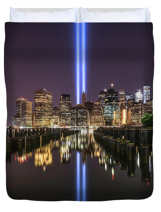 Nyc Duvet Cover featuring the photograph Brooklyn Sticks Tribute In Light by Michael Ver Sprill