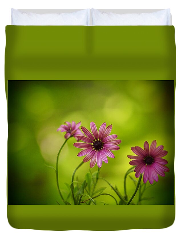 Flowers Duvet Cover featuring the photograph Bubbly Sopranos by Dorothy Lee