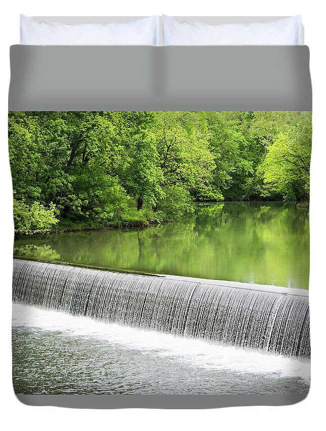 Spring Duvet Cover featuring the photograph Buck Creek Greens by Parker Cunningham