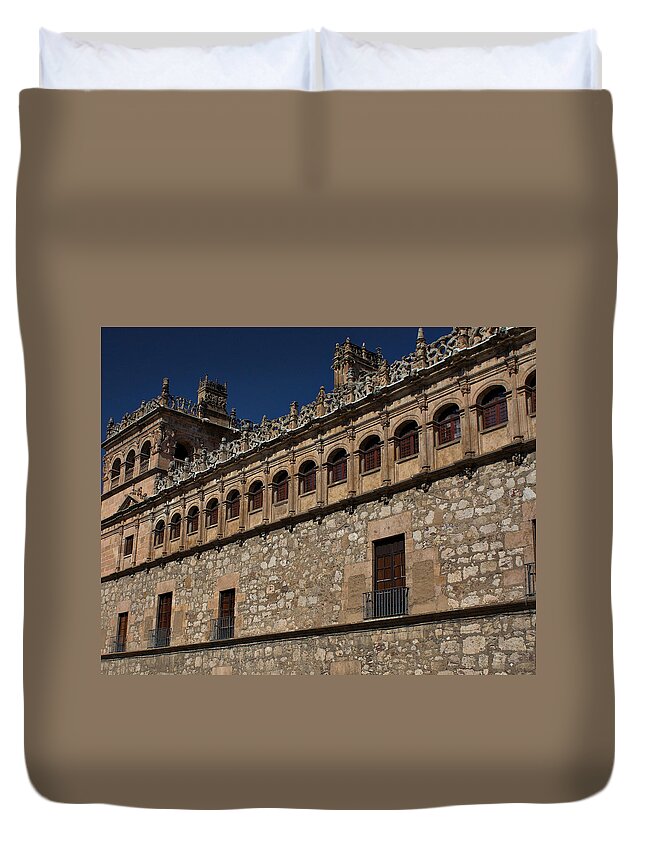 Building Duvet Cover featuring the photograph Building Trim by Farol Tomson