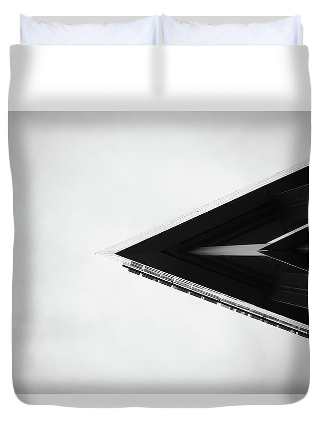 Black And White Duvet Cover featuring the photograph Building's Prow by Stephen Holst