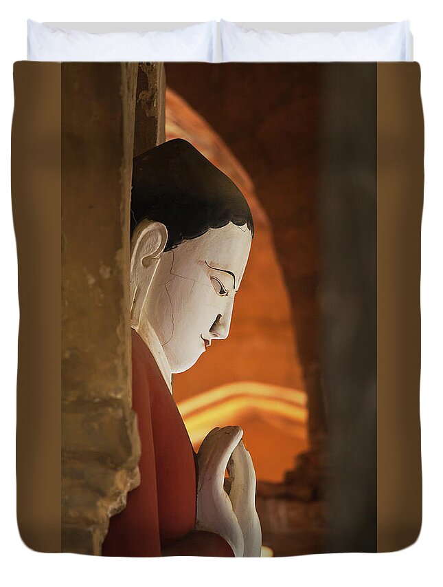 Sculptures Duvet Cover featuring the photograph Burma_d2287 by Craig Lovell